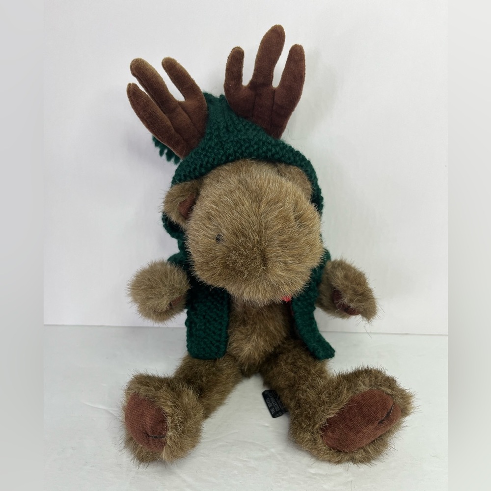 Vintage The Boyd's Collection LTD Plush‎ Moose Stuffed Animal 12" w/Crochet Coat